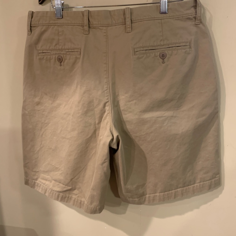 GAP SZ 36 flat front Original khaki shorts - Picture 4 of 5